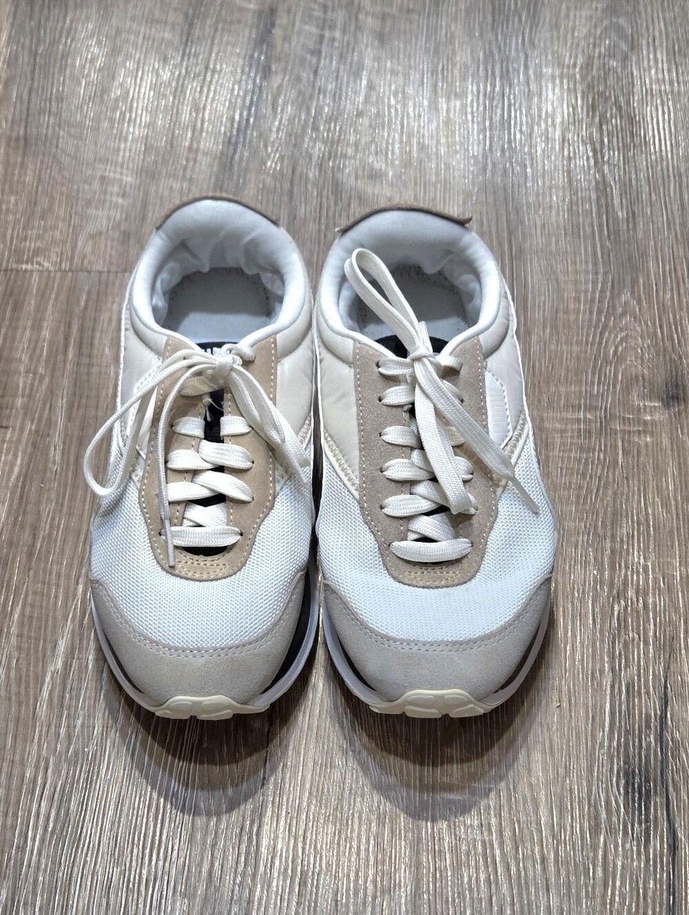 Puma Women's Pre-Owned Athletic Sneakers Beige Size 7.5